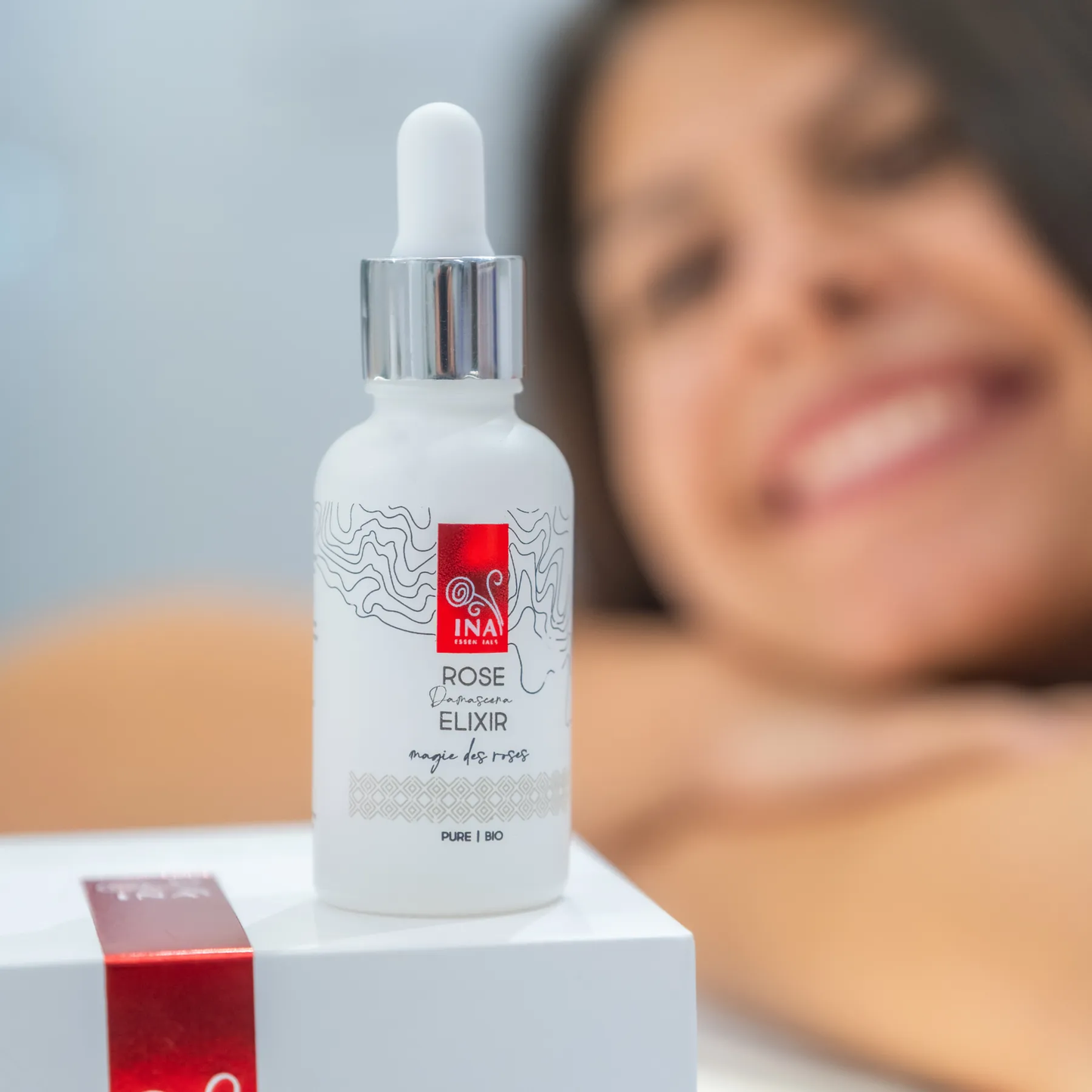 Buy 2 Active Moisturizers, Get 1 Anti-Age Face Serum for Free