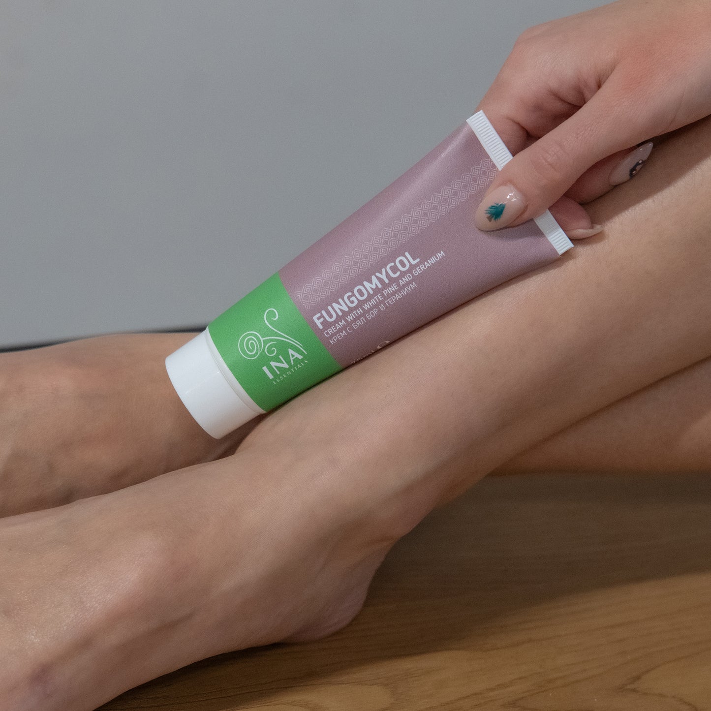 2 in 1 Cream for Nail fungus and dry, cracked skin - with White pine, Urea and Geranium